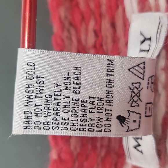 Max & Lily Cardigan Womens Size S, Full Zip, Beaded, Fair Isle, Vintage - Picture 8 of 11